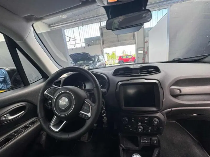 Jeep Renegade usata a Vercelli (9)