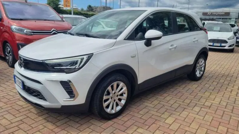 Opel Crossland usata a Savona (18)