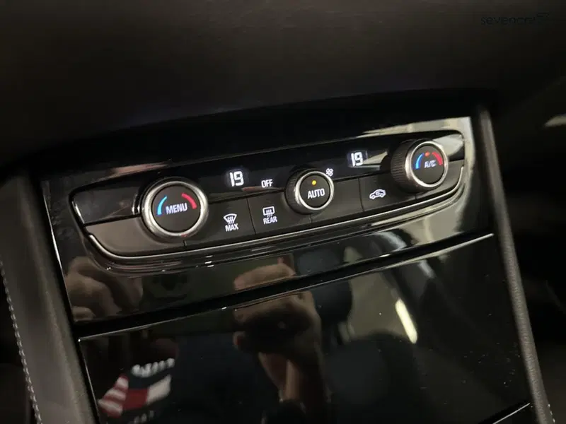 Opel Grandland X usata a Verona (14)