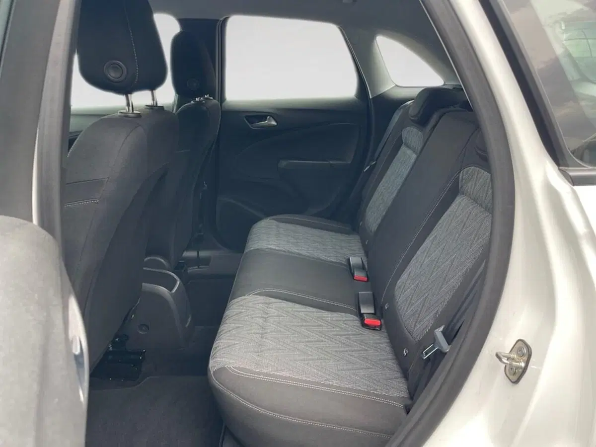Opel Crossland X usata a Torino (8)