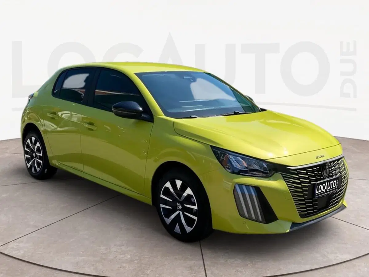 Peugeot 208 nuova a Torino (3)