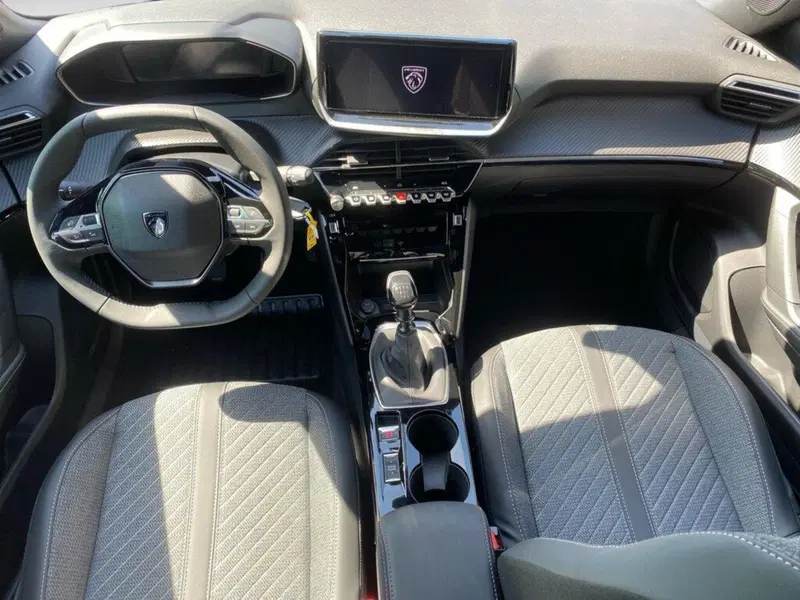 Peugeot 2008 nuova a Torino (6)