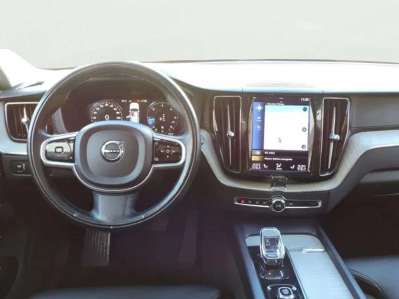 Volvo XC60 usata a Firenze (11)