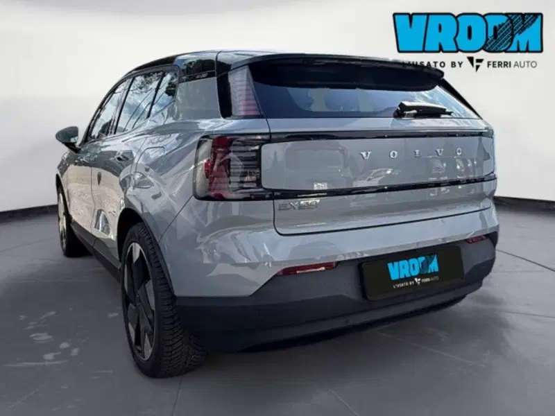 Volvo EX30 usata a Udine (6)