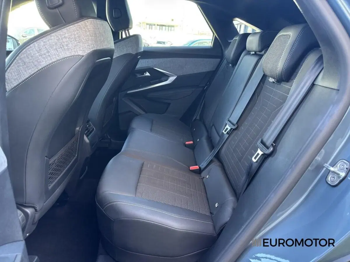 Peugeot 3008 usata a Bari (10)