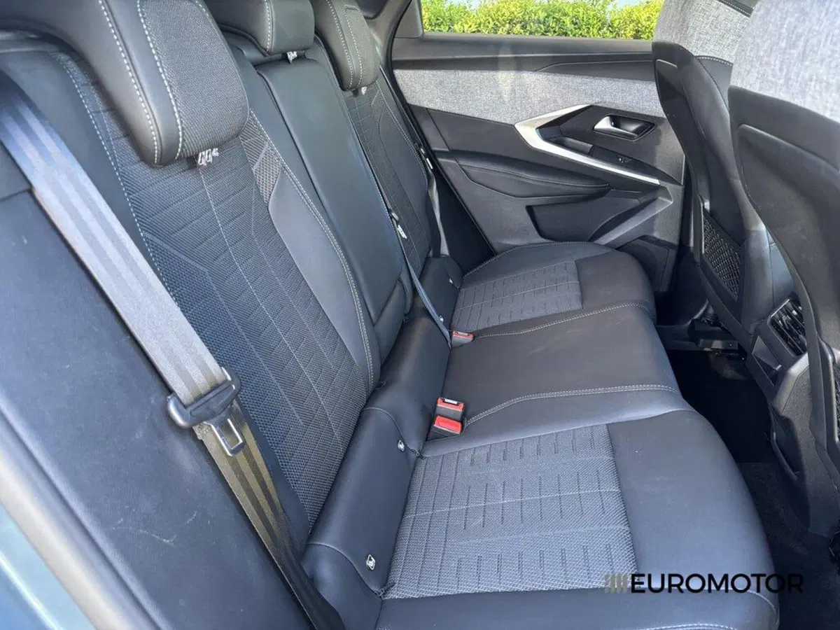 Peugeot 3008 usata a Bari (11)