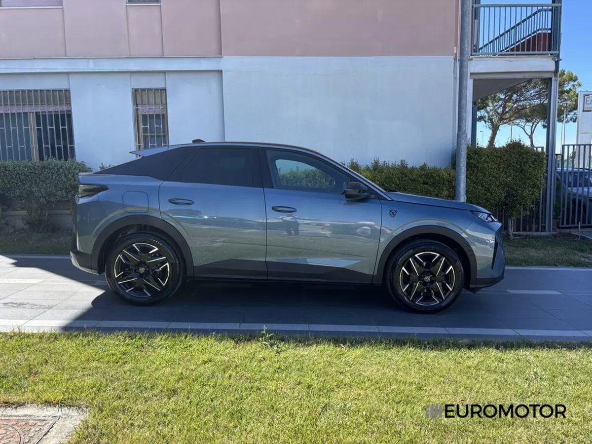 Peugeot 3008 usata a Bari (4)