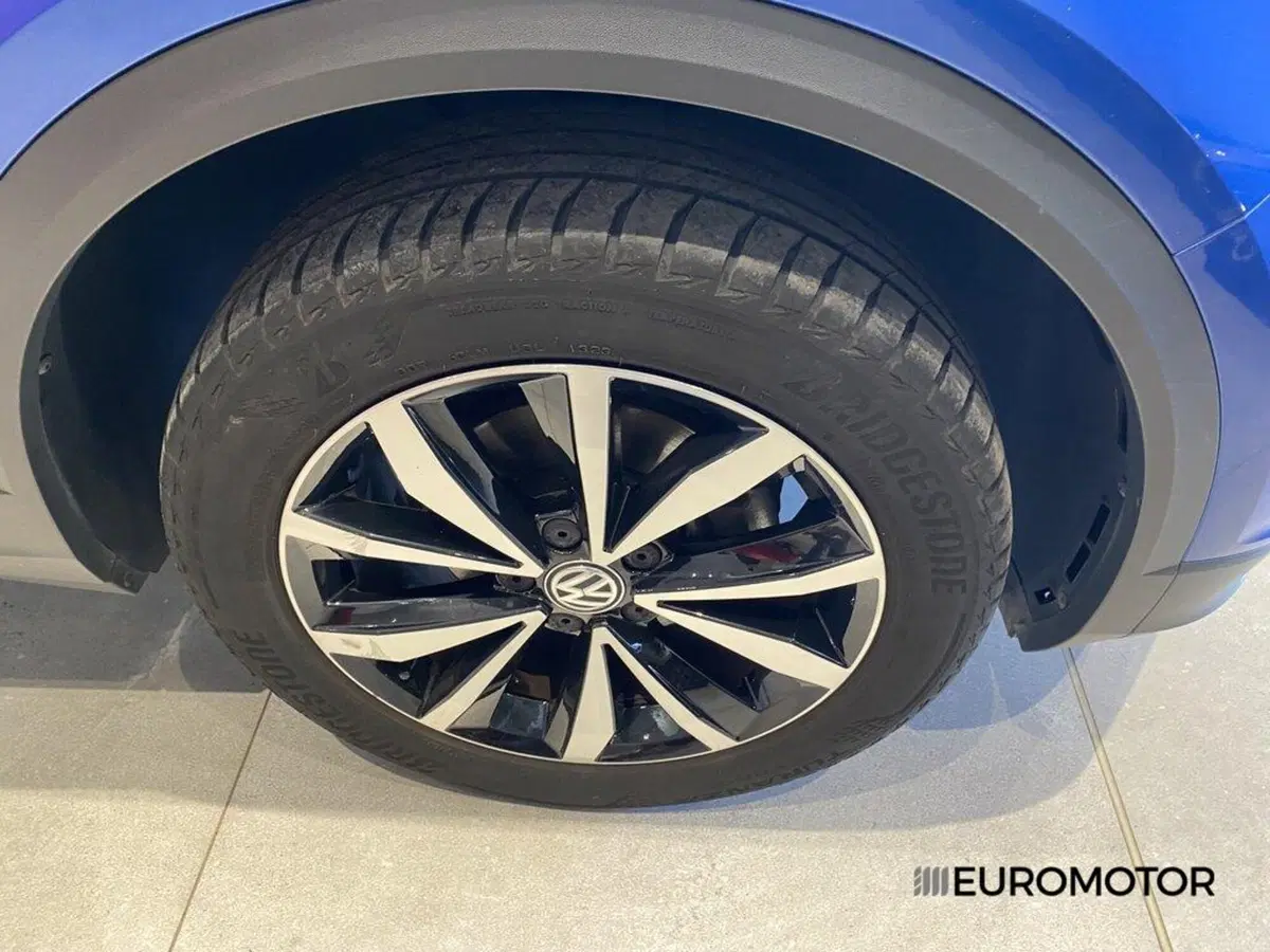 Volkswagen T-Roc usata a Bari (6)