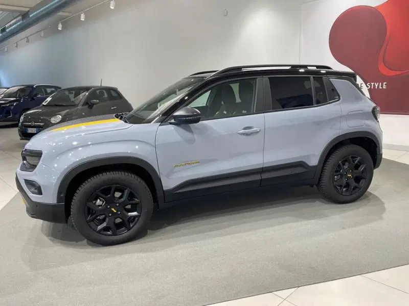 Jeep Avenger nuova a Sondrio (2)
