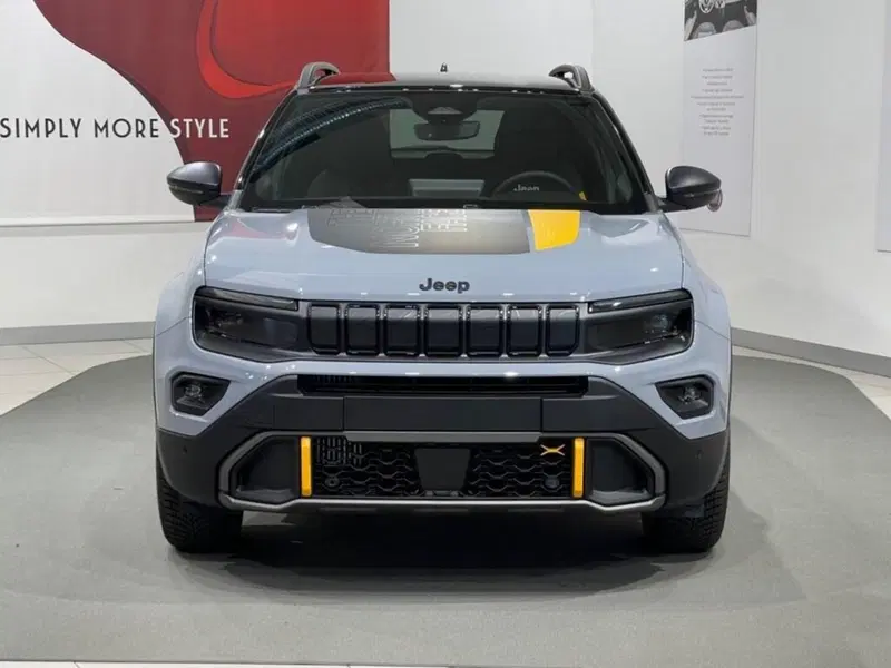 Jeep Avenger nuova a Sondrio (8)