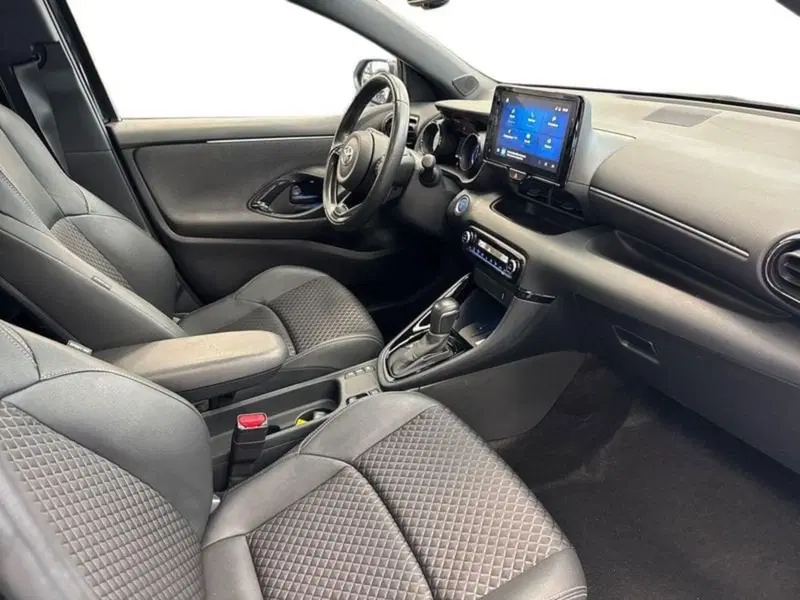 Toyota Yaris usata a Prato (12)