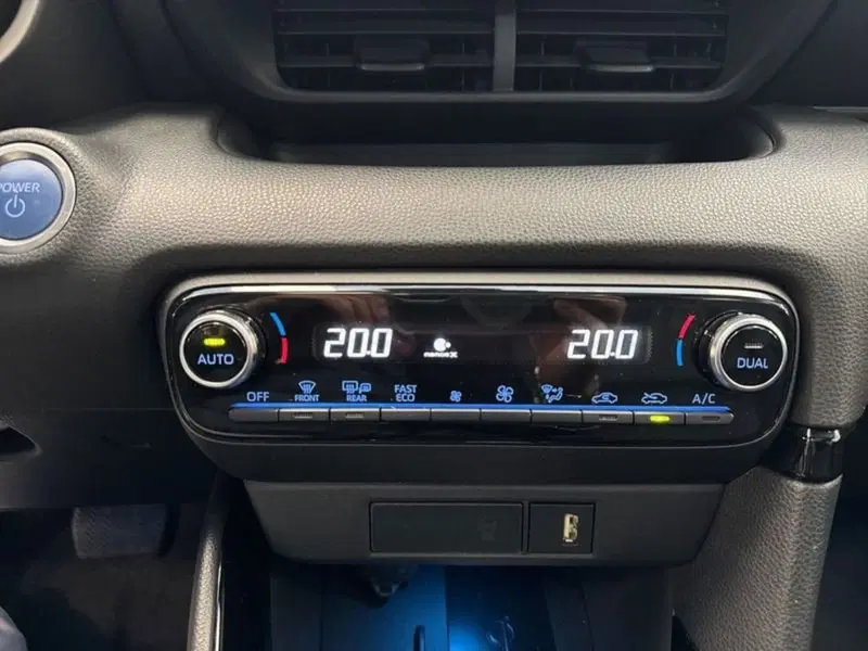 Toyota Yaris usata a Prato (20)