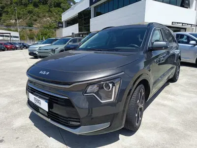 Kia Niro 1.6 GDi DCT HEV Style del 2023 usata a Rende