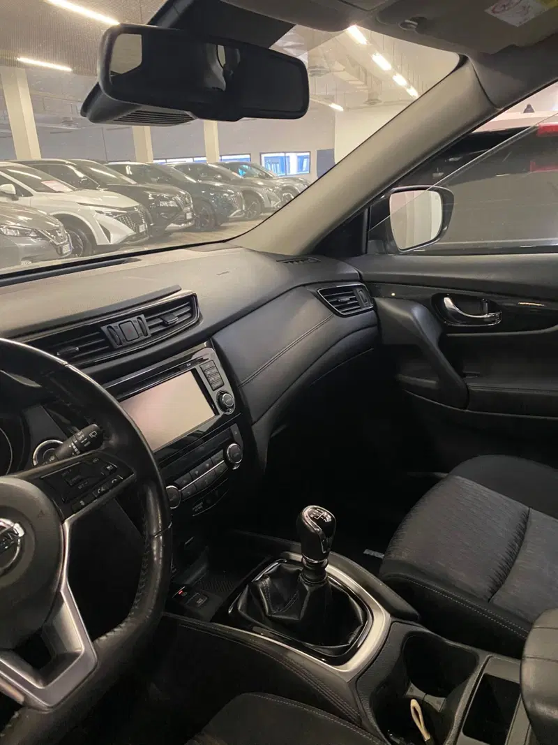 Nissan X-Trail usata a Cagliari (7)