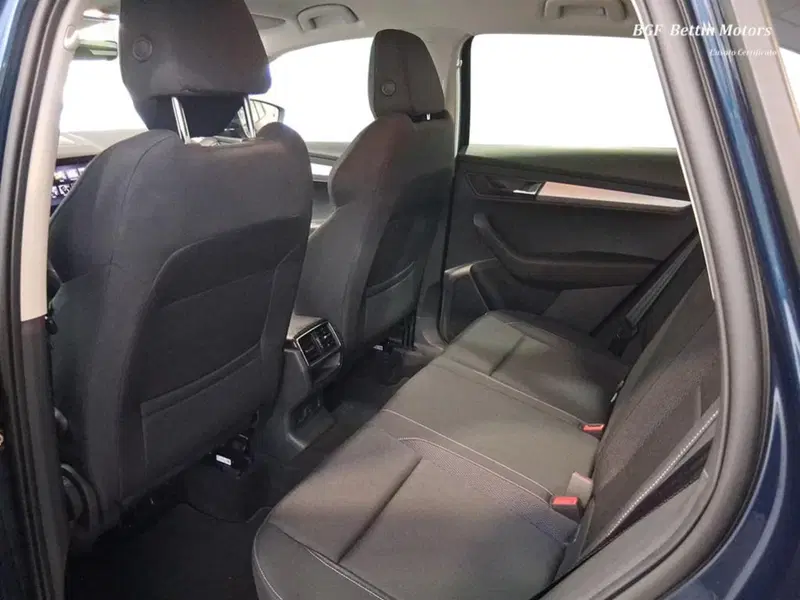 Skoda Karoq usata a Padova (14)