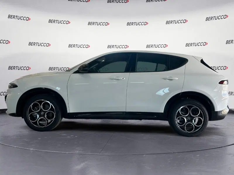 Alfa Romeo Tonale nuova a Verona (5)