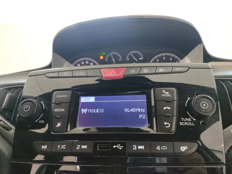 Lancia Ypsilon usata a L'Aquila (19)