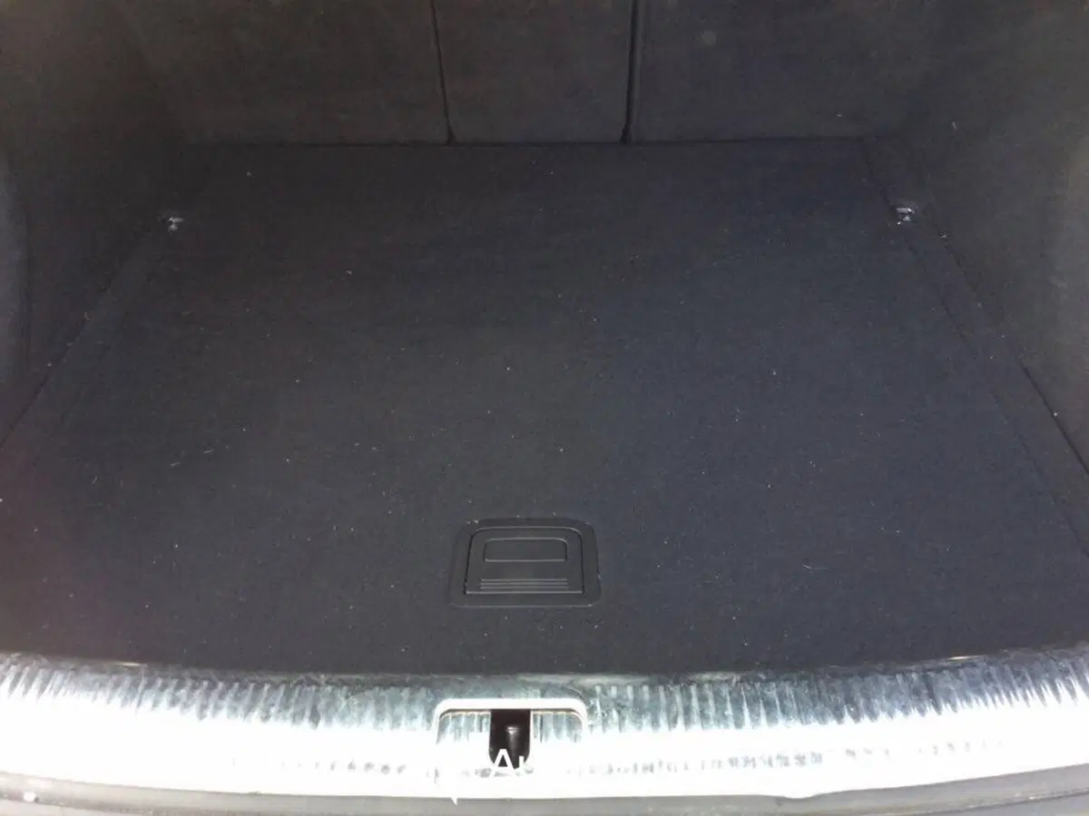 Audi Q4 Sportback usata a Bari (11)
