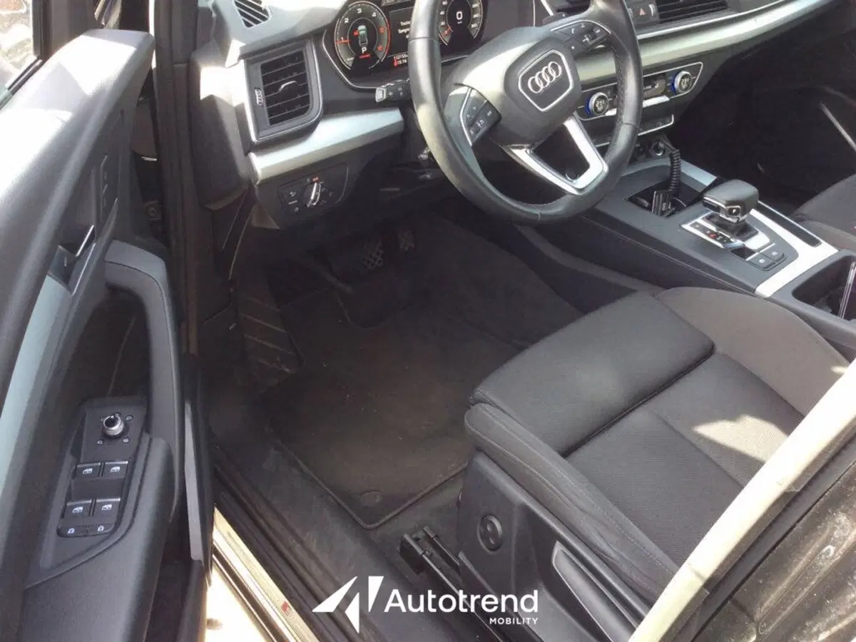 Audi Q4 Sportback usata a Bari (3)