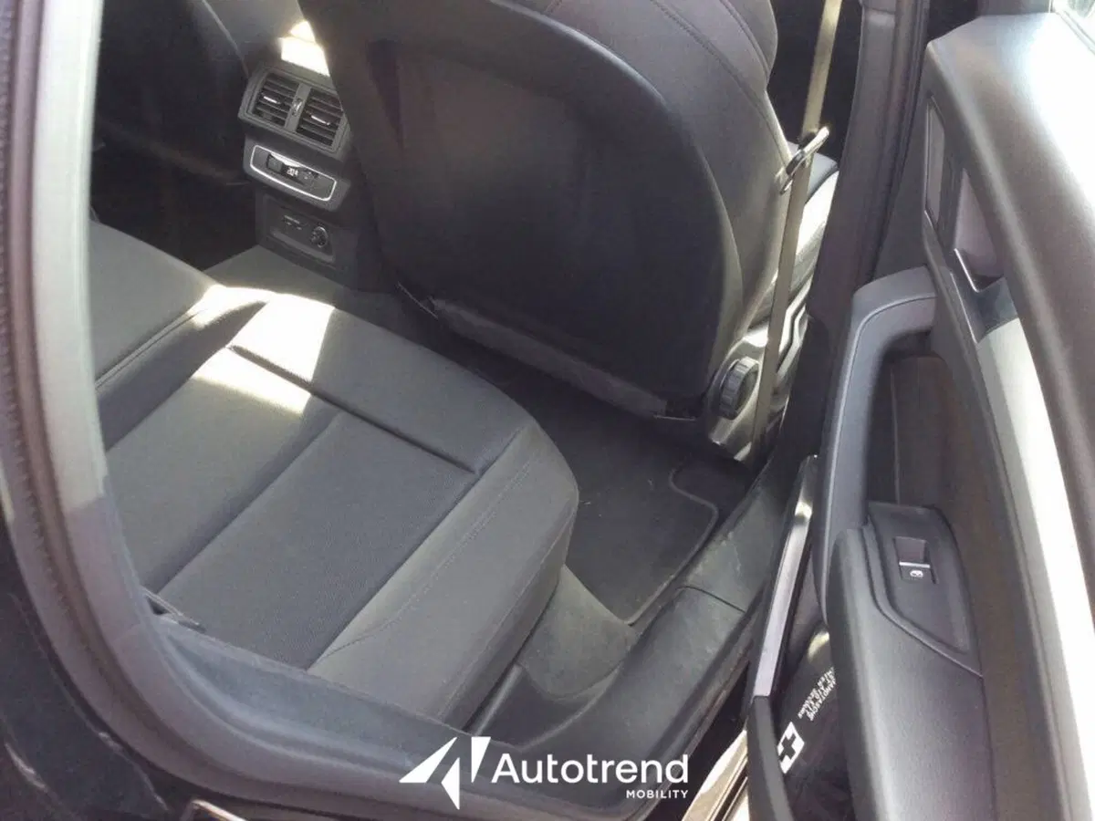 Audi Q4 Sportback usata a Bari (5)