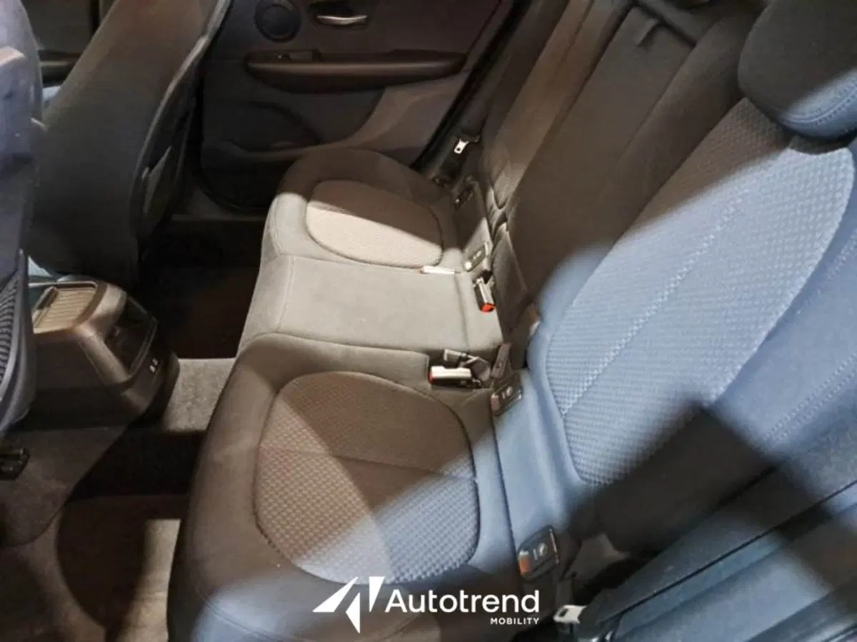 BMW Serie 2 Active Tourer usata a Bari (9)