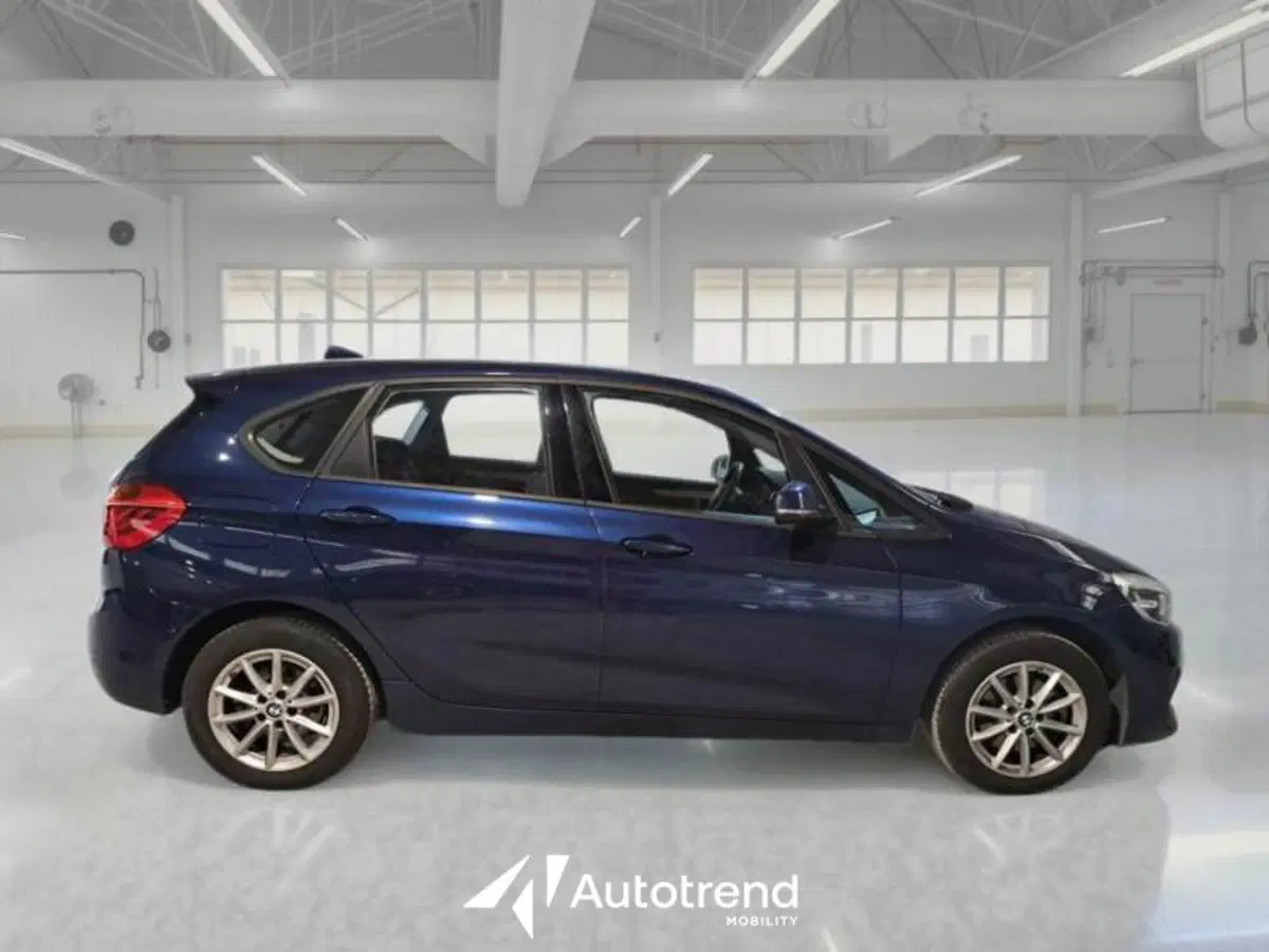 BMW Serie 2 Active Tourer usata a Bari (4)