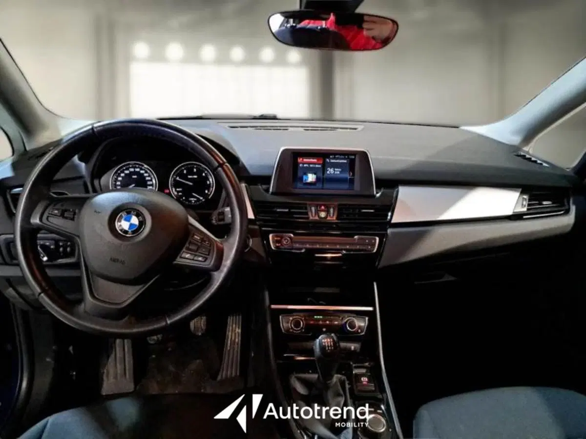 BMW Serie 2 Active Tourer usata a Bari (6)