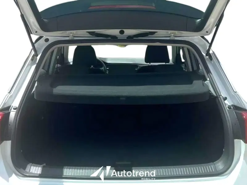 Volkswagen T-Roc usata a Bari (16)