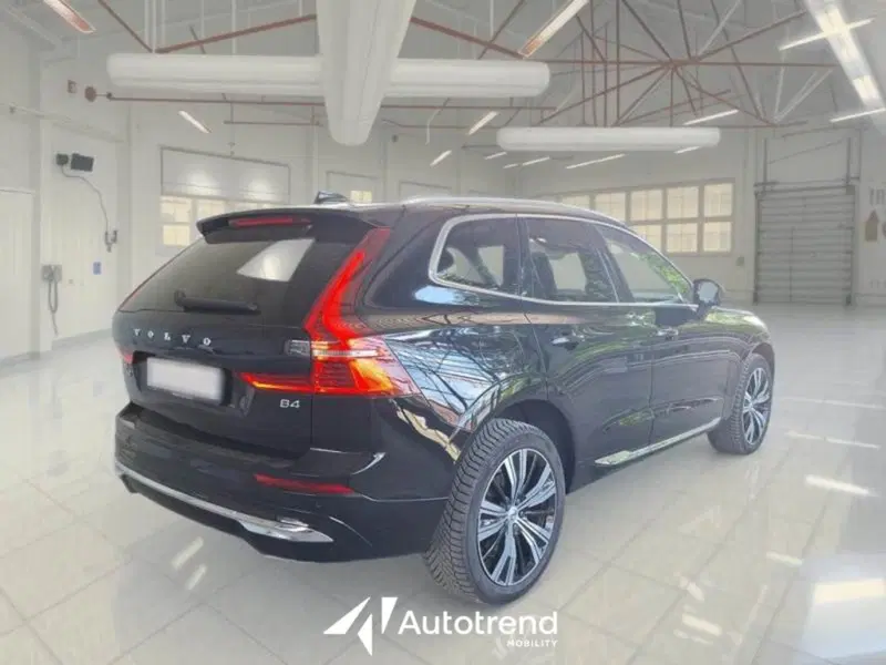 Volvo XC60 usata a Bari (13)