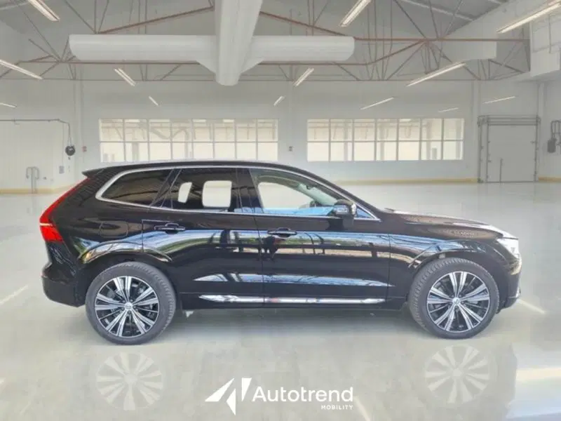 Volvo XC60 usata a Bari (16)