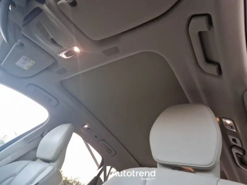 Volvo XC60 usata a Bari (16)