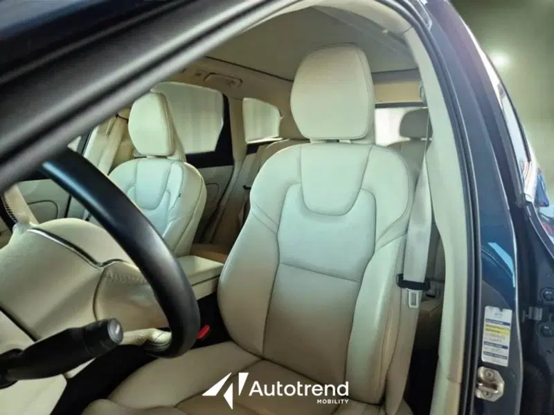 Volvo XC60 usata a Bari (17)