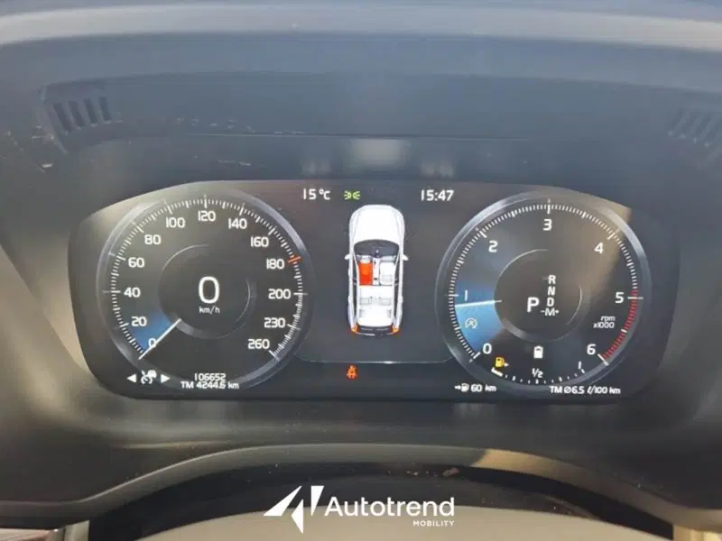 Volvo XC60 usata a Bari (20)