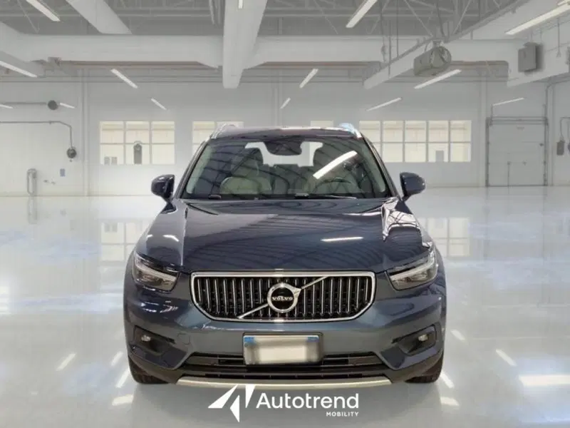 Volvo XC40 usata a Bari (13)
