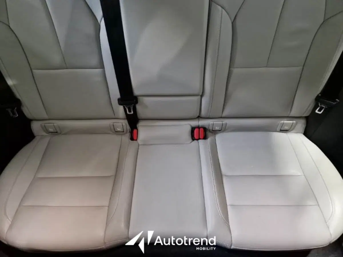Volvo XC40 usata a Bari (20)