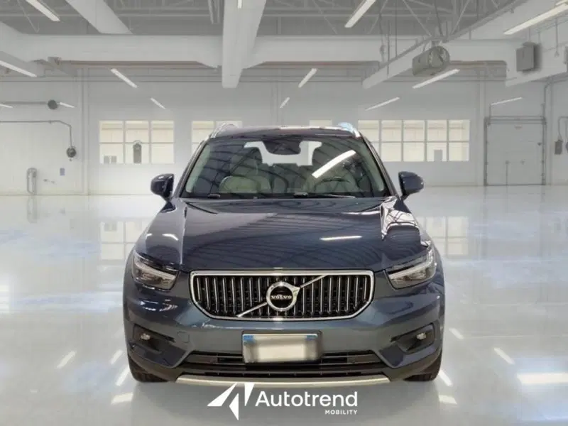 Volvo XC40 usata a Bari (3)