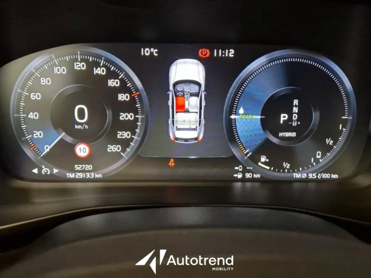 Volvo XC40 usata a Bari (8)