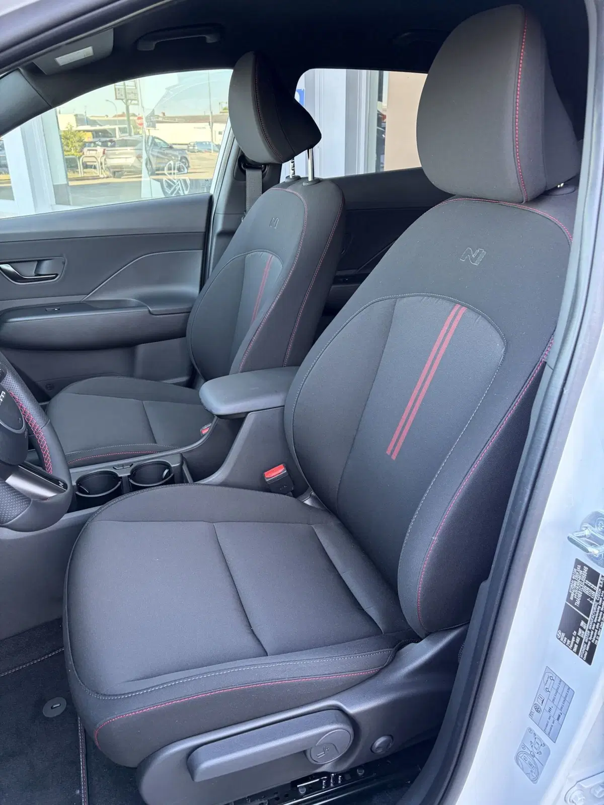 Hyundai Kona nuova a Vercelli (7)