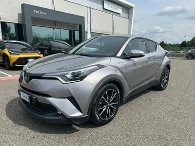 Toyota Toyota C-HR 1.8 Hybrid E-CVT Lounge del 2019 usata a Piacenza