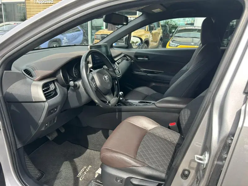 Toyota Toyota C-HR usata a Piacenza (12)