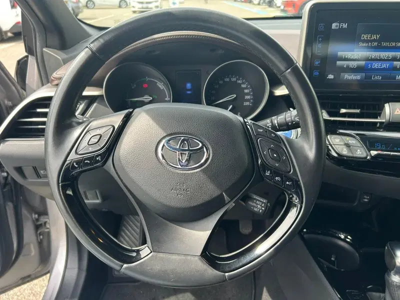Toyota Toyota C-HR usata a Piacenza (14)