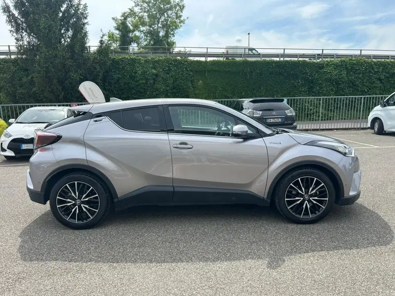 Toyota Toyota C-HR usata a Piacenza (7)