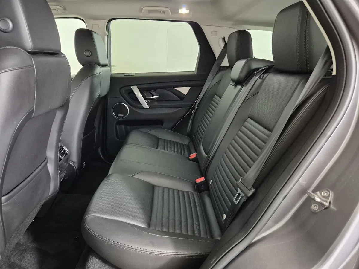 Land Rover Discovery Sport usata a Torino (5)
