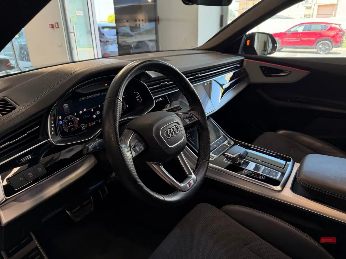 Audi Q8 usata a Napoli (17)
