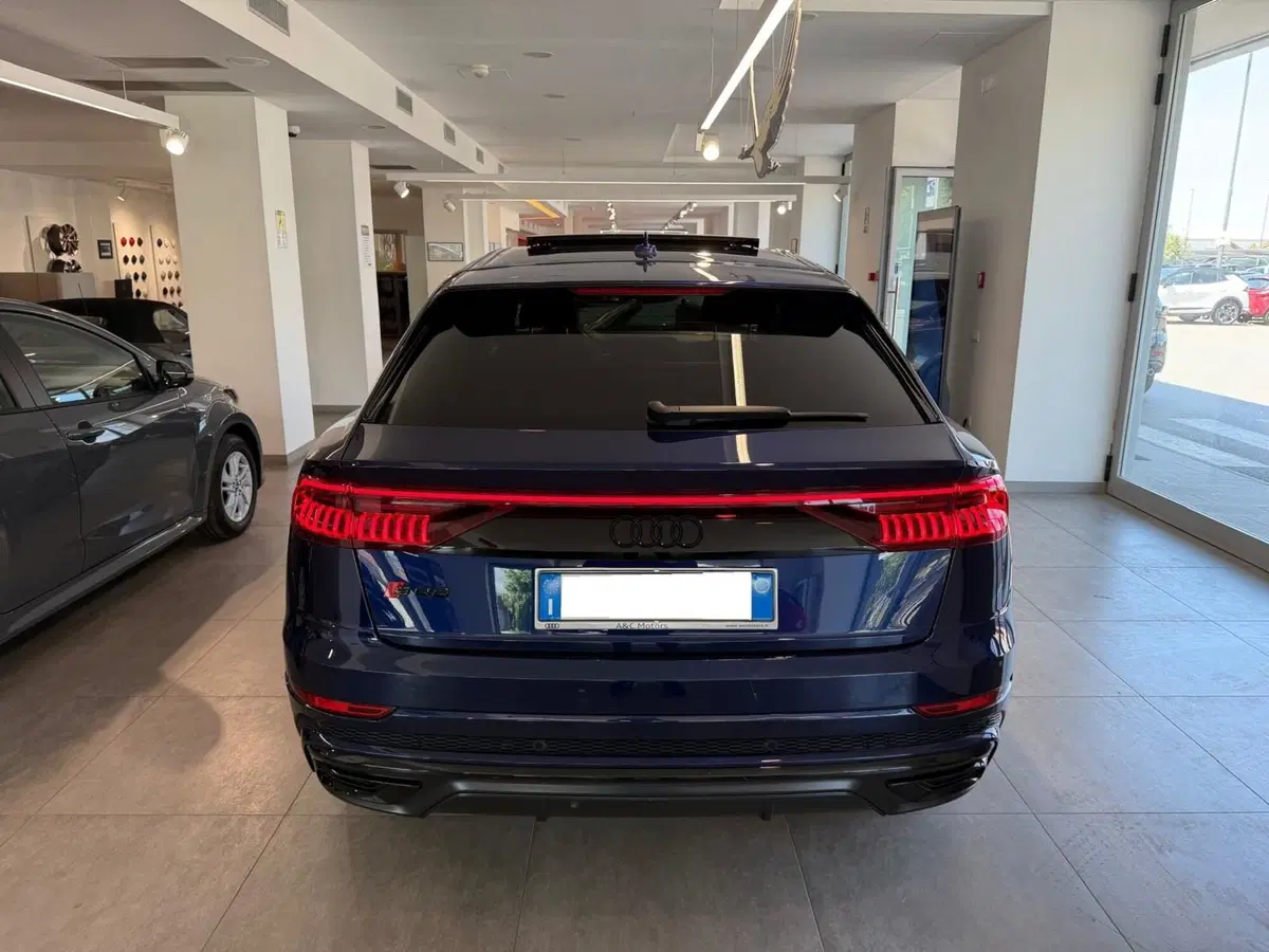 Audi Q8 usata a Napoli (7)