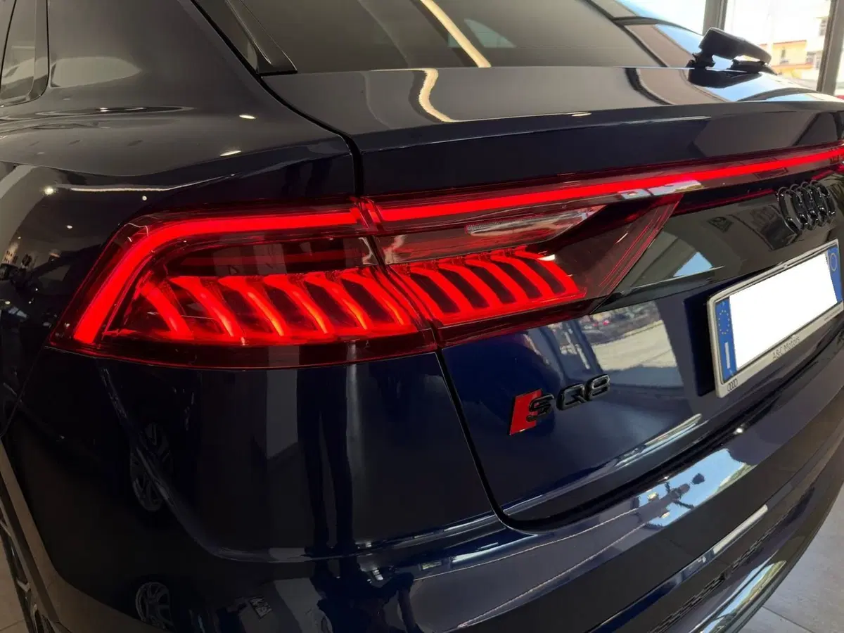 Audi Q8 usata a Napoli (8)