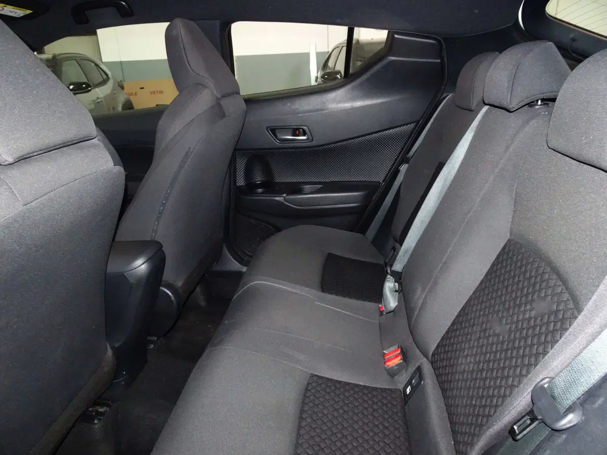 Toyota Toyota C-HR usata a Treviso (9)