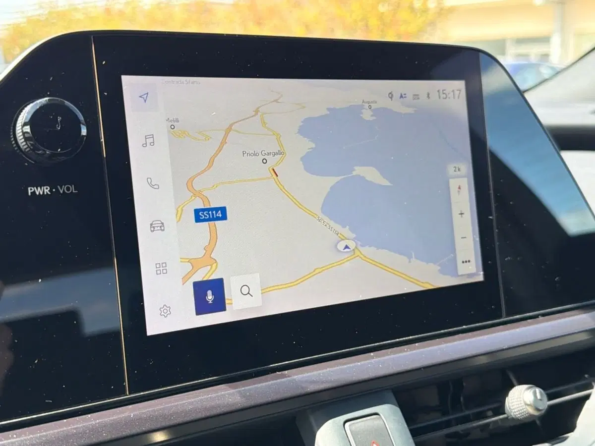 Lexus UX usata a Siracusa (10)