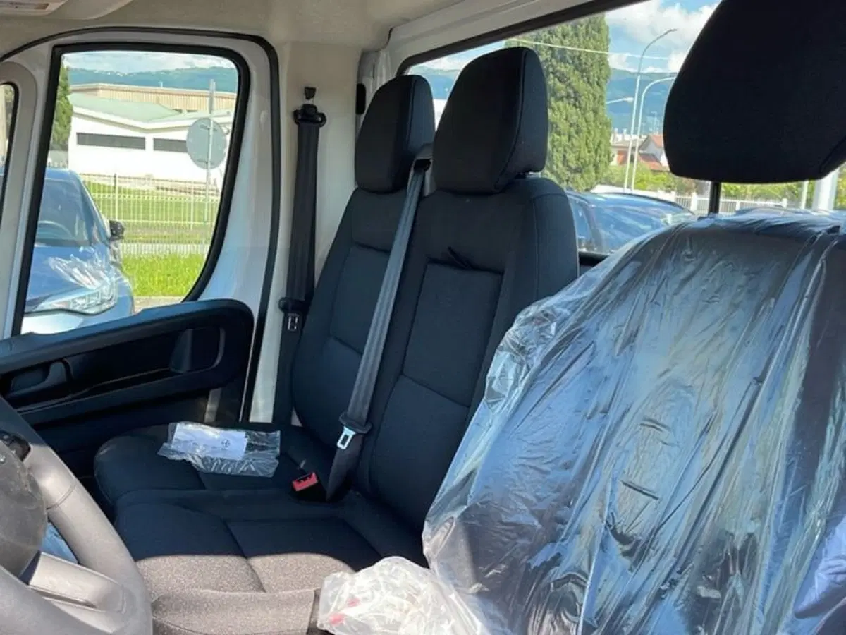 Toyota Proace Max nuova a Vicenza (11)