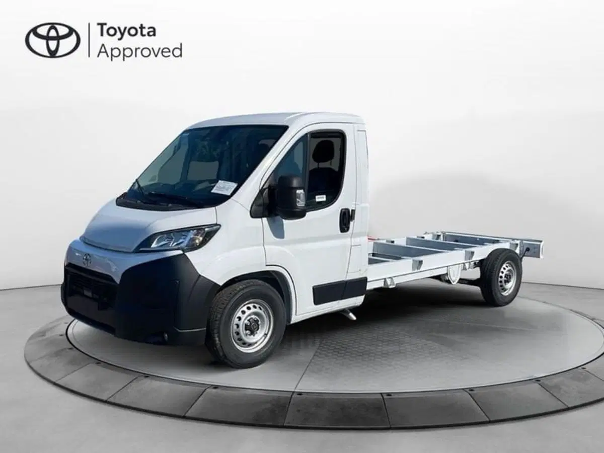 Toyota Proace Max nuova a Vicenza (3)